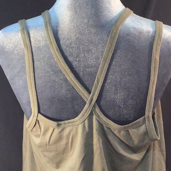 🌼Vintage 90’s 🌼 Fang Glam embellished strapy tank size large - Picture 4 of 6